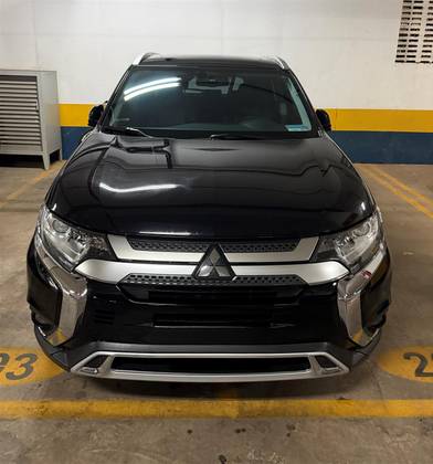 MITSUBISHI OUTLANDER 2.0 MIVEC GASOLINA HPE AUTOMÁTICO